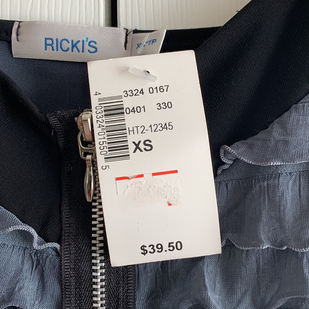 NWT RICKI’S Ruffled Blouse - Picture 5 of 6